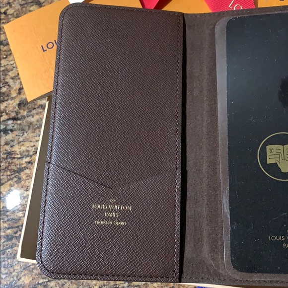 SOLD ✨Louis Vuitton xs max folio - Picture 4 of 4